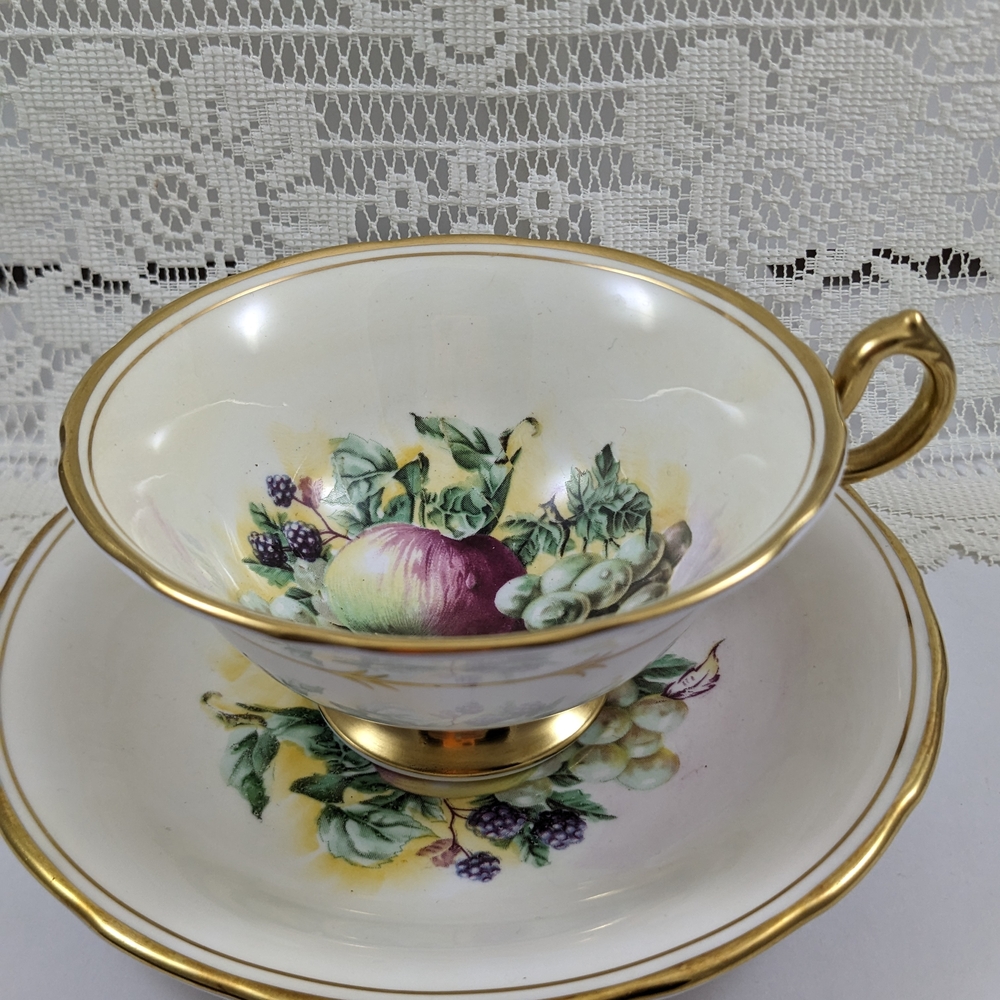 New Chelsea White and Gold Fruit-Pattern Porcelain Teacup and Saucer
